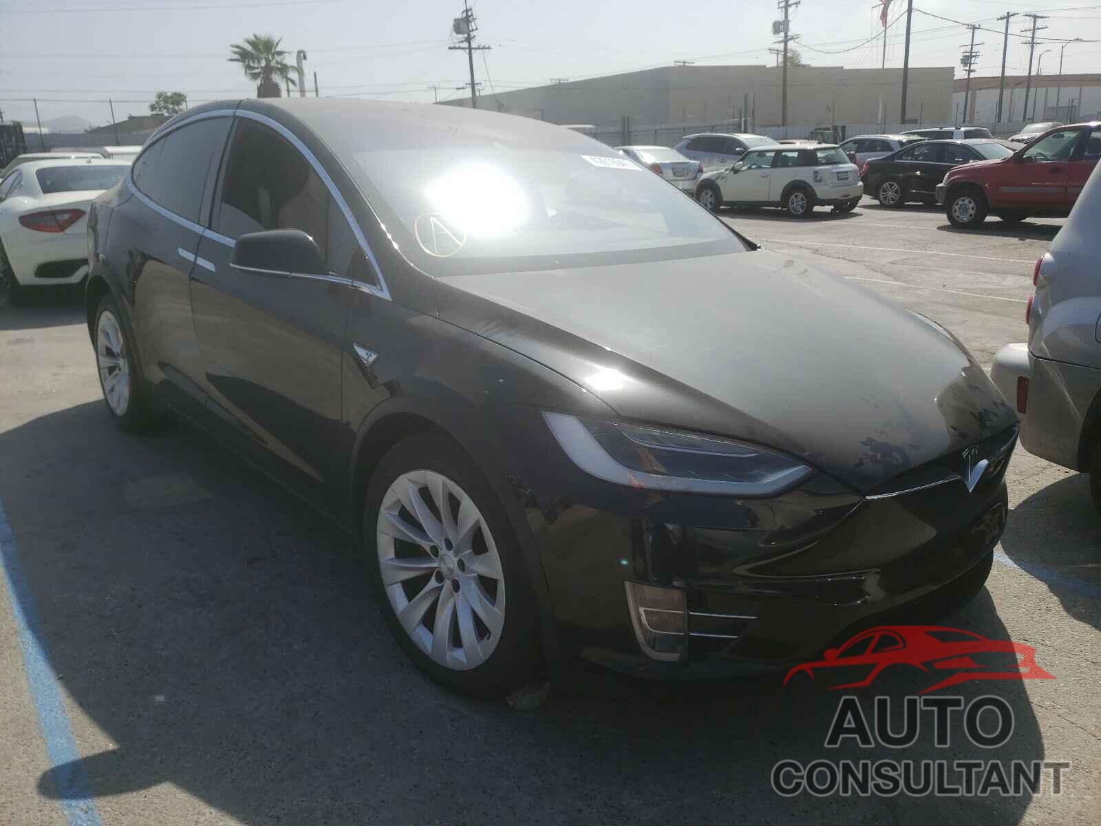 TESLA MODEL X 2016 - 5YJXCBE21GF005747