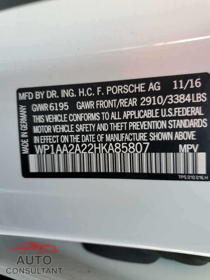 PORSCHE CAYENNE 2017 - WP1AA2A22HKA85807