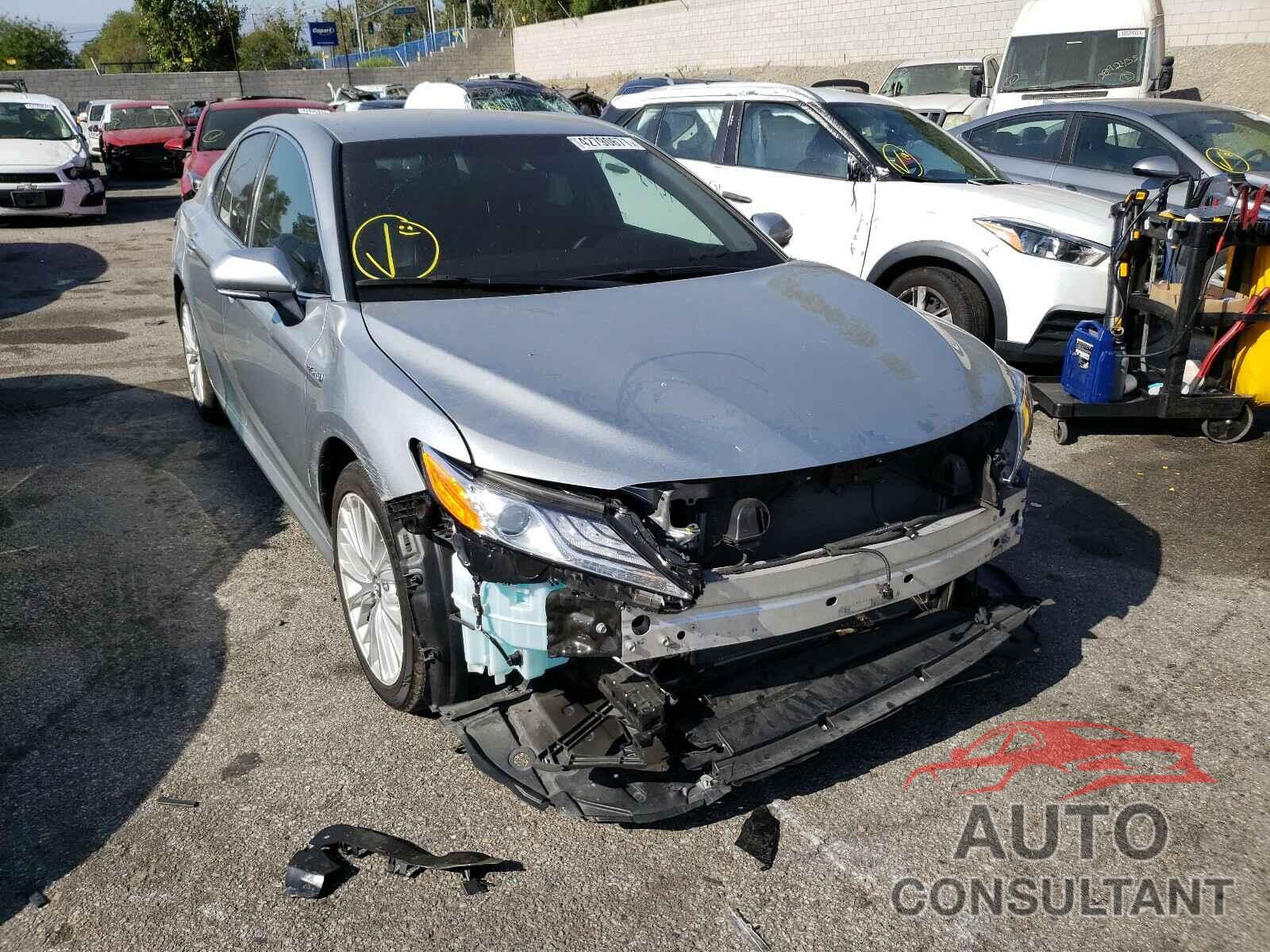 TOYOTA CAMRY 2018 - 4T1B21HKXJU507878
