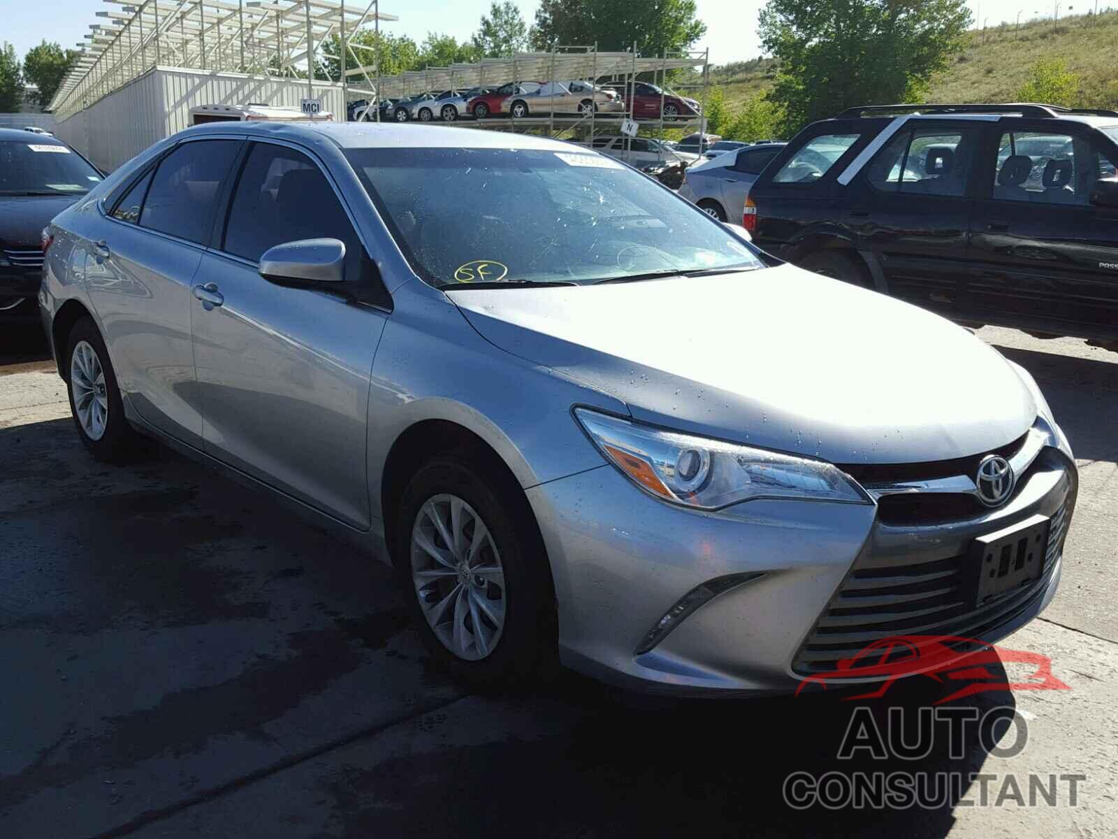 TOYOTA CAMRY 2016 - 4T4BF1FKXGR560201