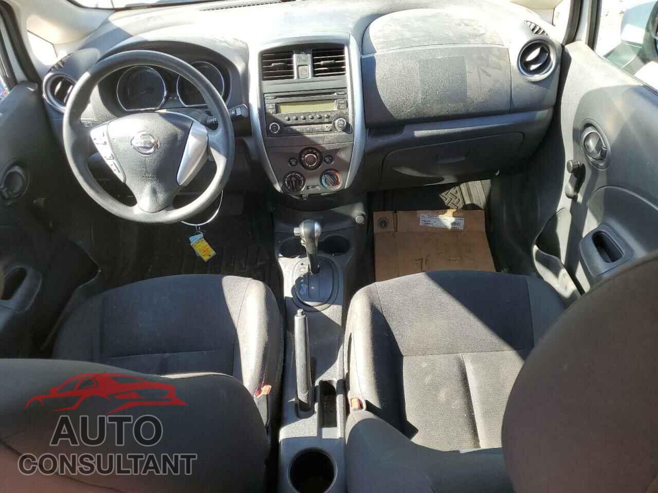 NISSAN VERSA 2017 - 3N1CE2CP3HL375918