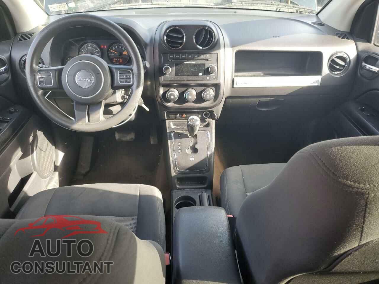 JEEP COMPASS 2015 - 1C4NJDBB7FD130559