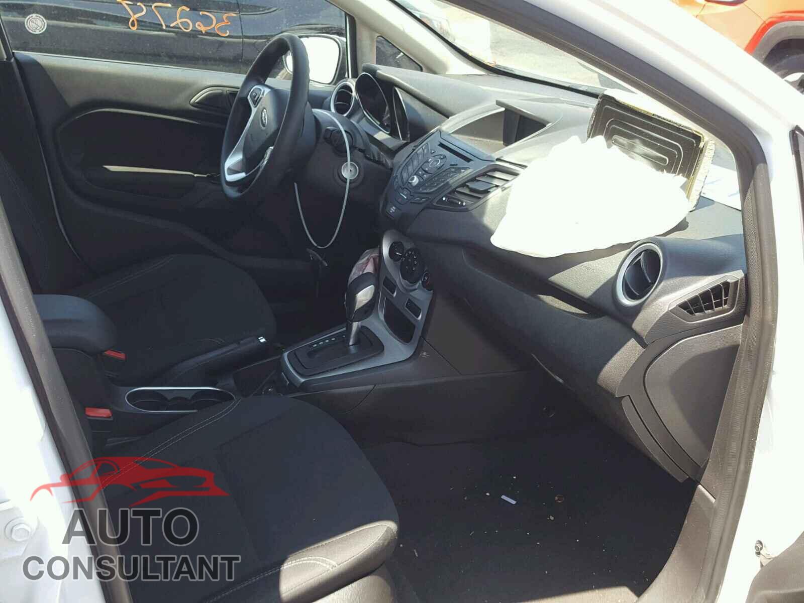 FORD FIESTA SE 2017 - 3FADP4EJ1HM112973