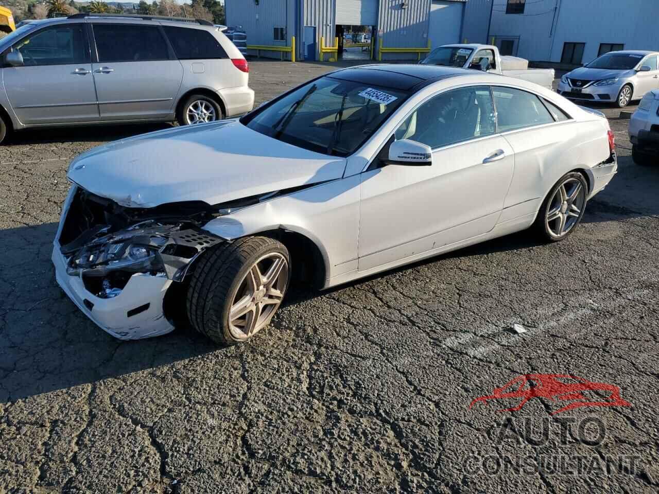 MERCEDES-BENZ E-CLASS 2013 - WDDKJ5KBXDF205657