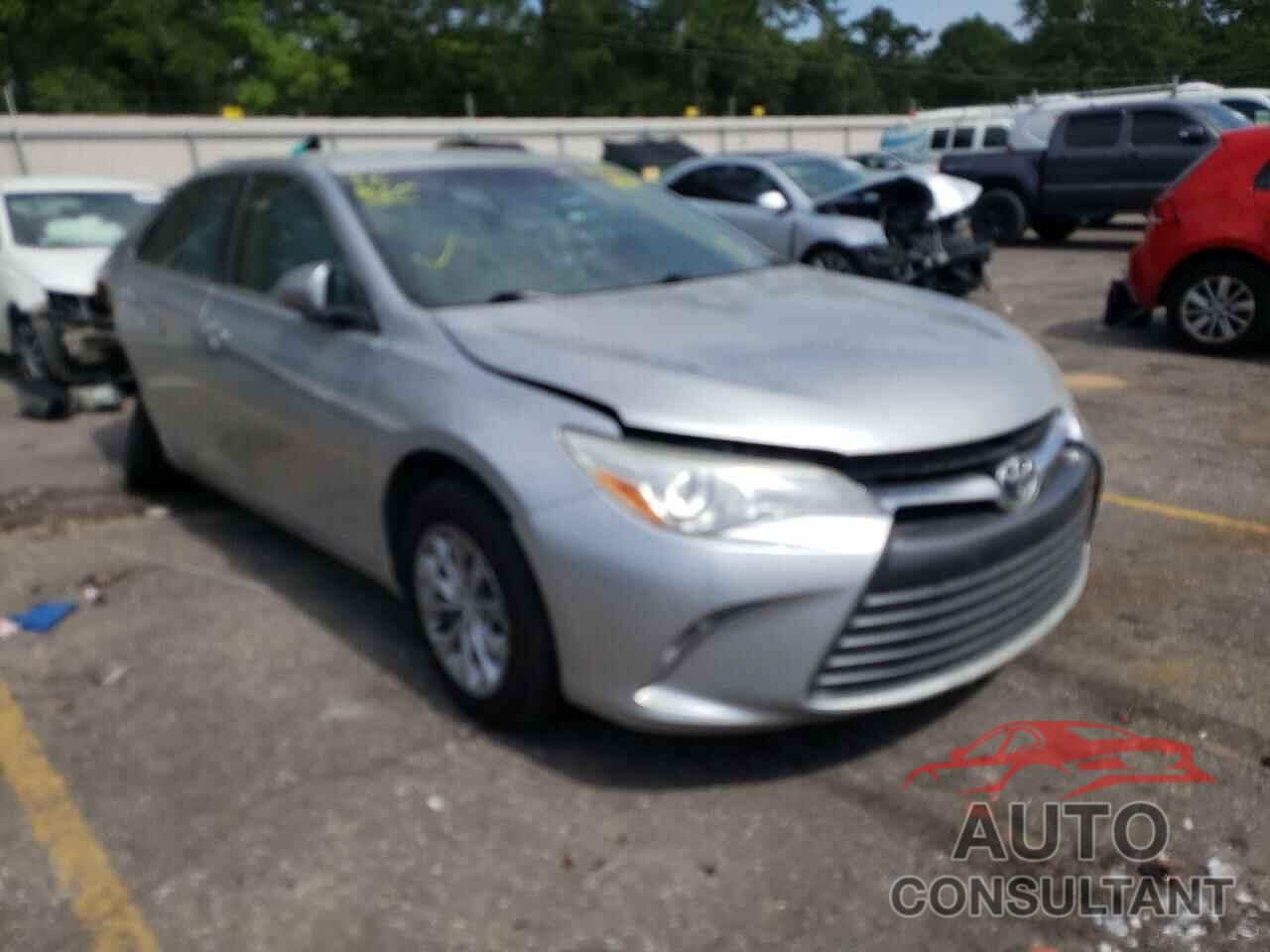 TOYOTA CAMRY 2016 - 4T4BF1FK1GR562435