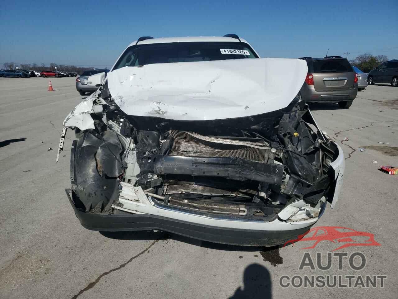 CHEVROLET TRAVERSE 2017 - 1GNKRHKD2HJ332127