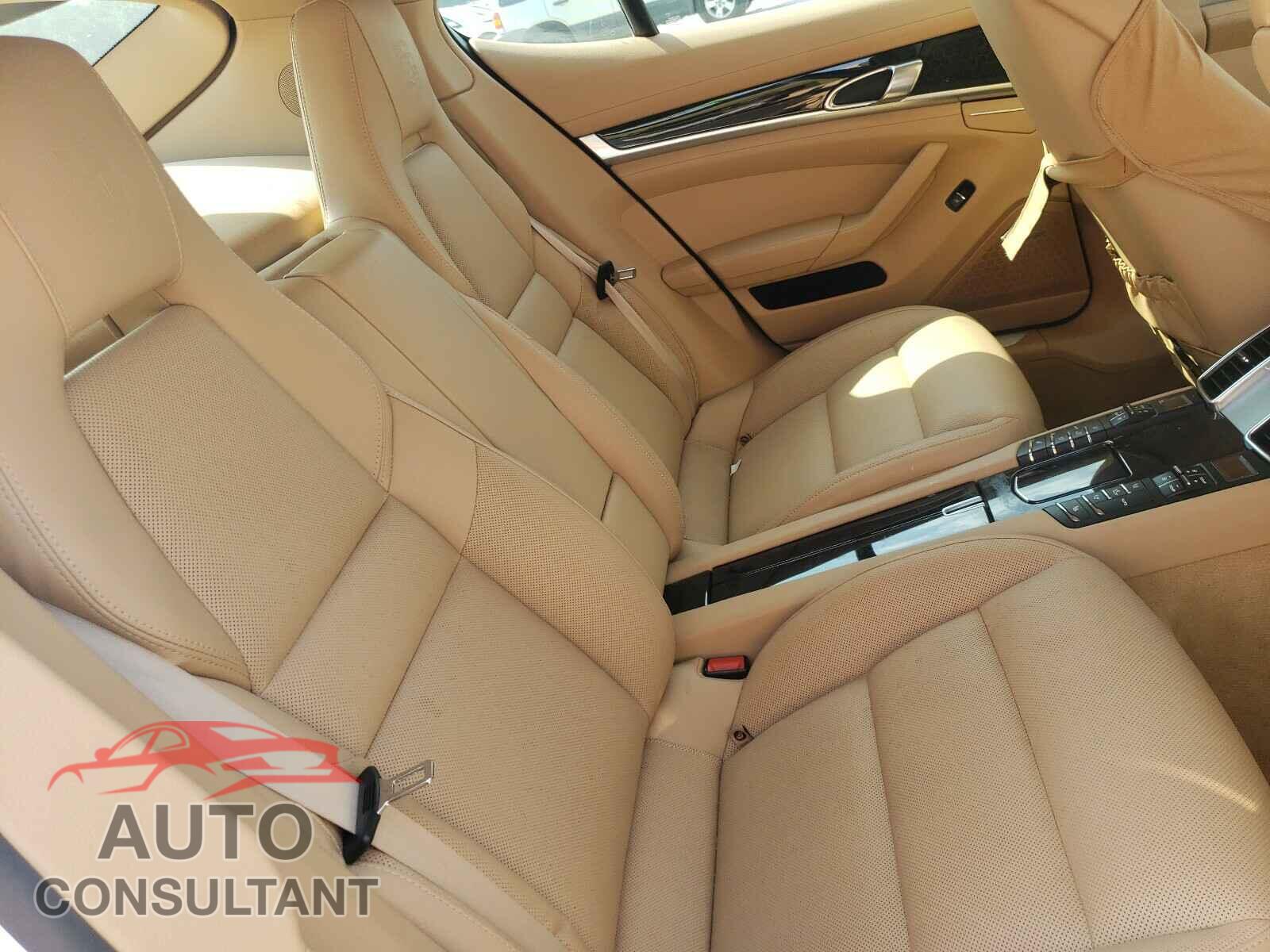PORSCHE PANAMERA 2016 - WP0AA2A71GL004012