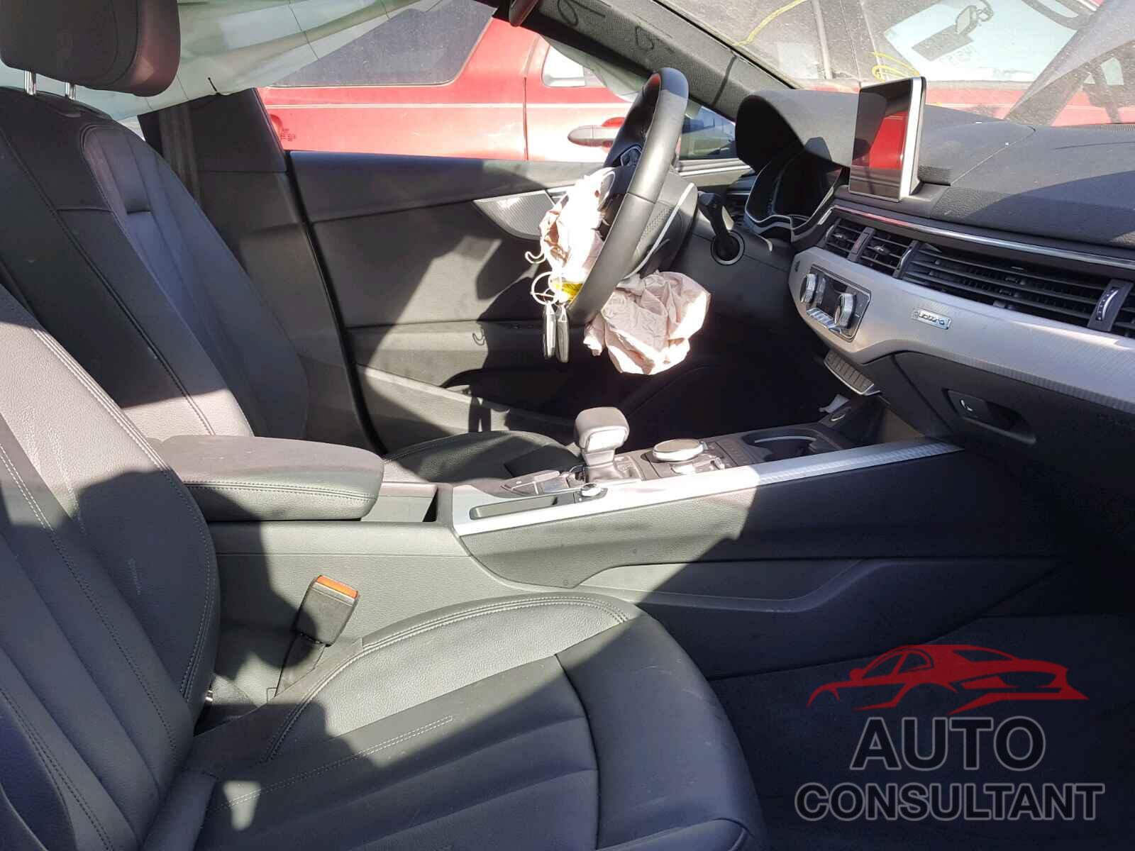 AUDI A5 PREMIUM PLUS 2018 - WAUBNCF56JA011446