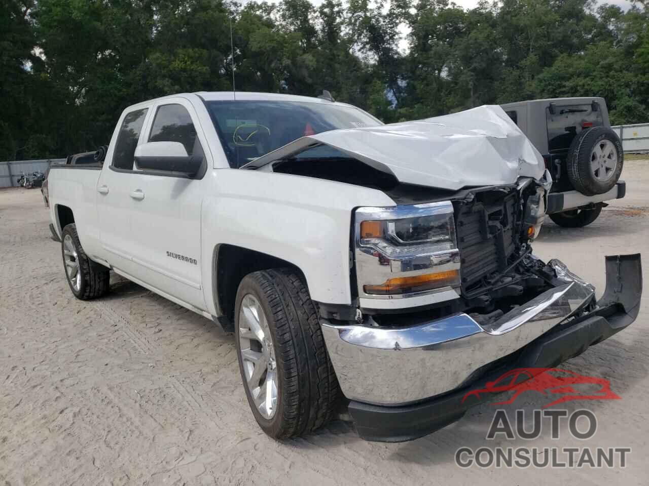 CHEVROLET SILVERADO 2018 - 1GCRCREC3JZ185261