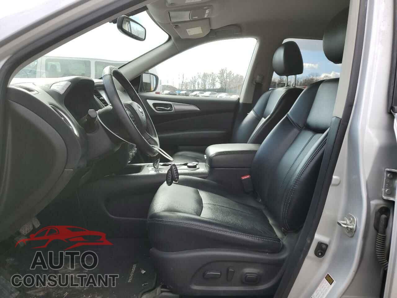NISSAN PATHFINDER 2019 - 5N1DR2MM9KC636204