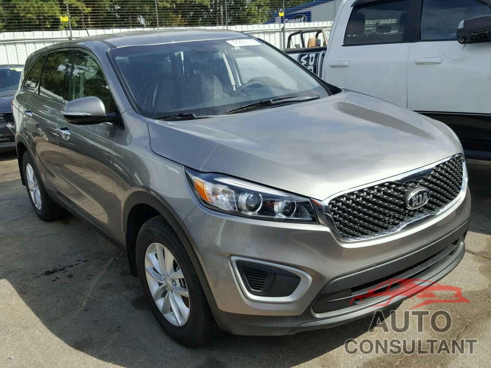 KIA SORENTO LX 2018 - 5XYPG4A34JG428269