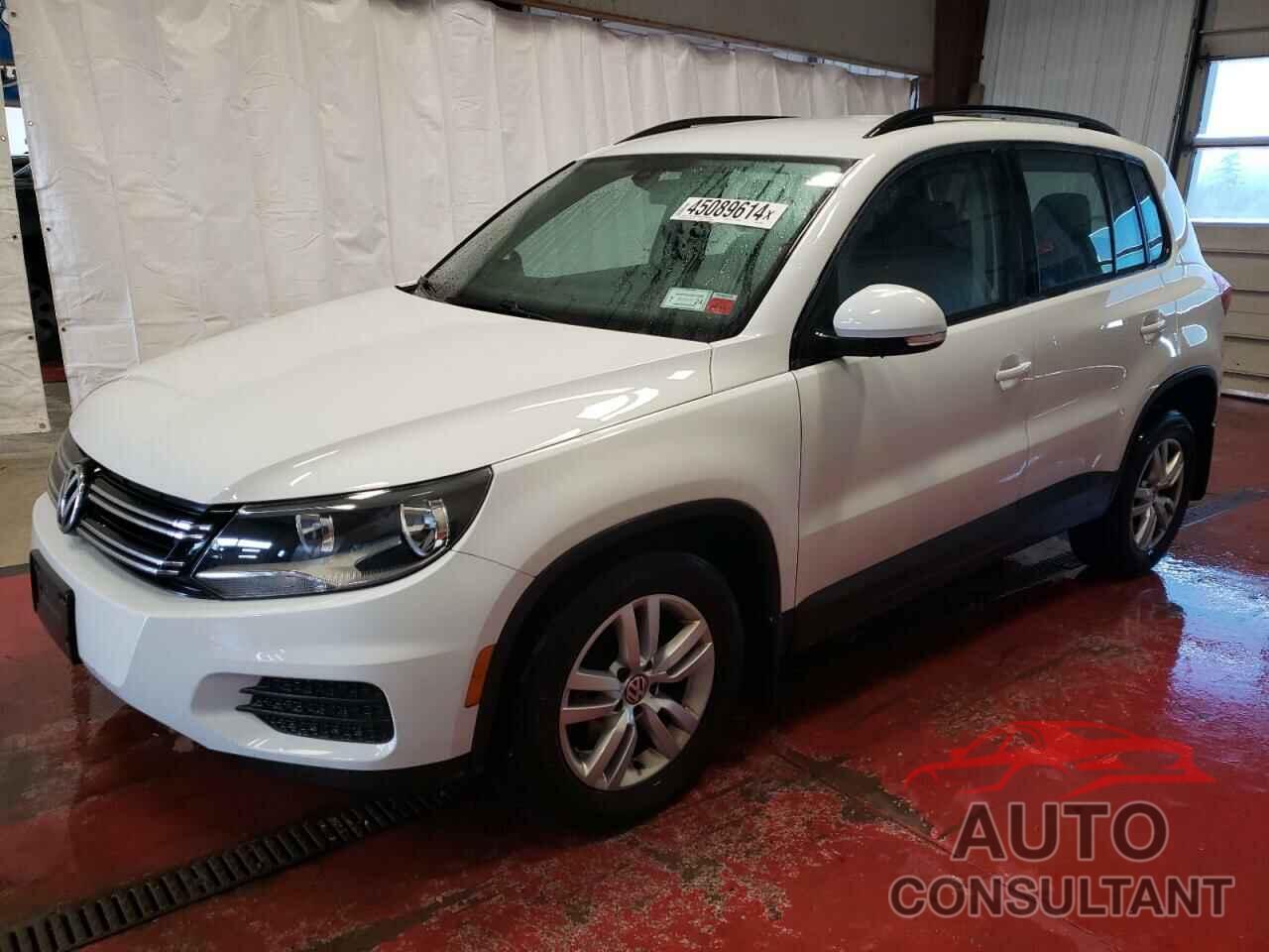 VOLKSWAGEN TIGUAN 2017 - WVGBV7AX2HK000415