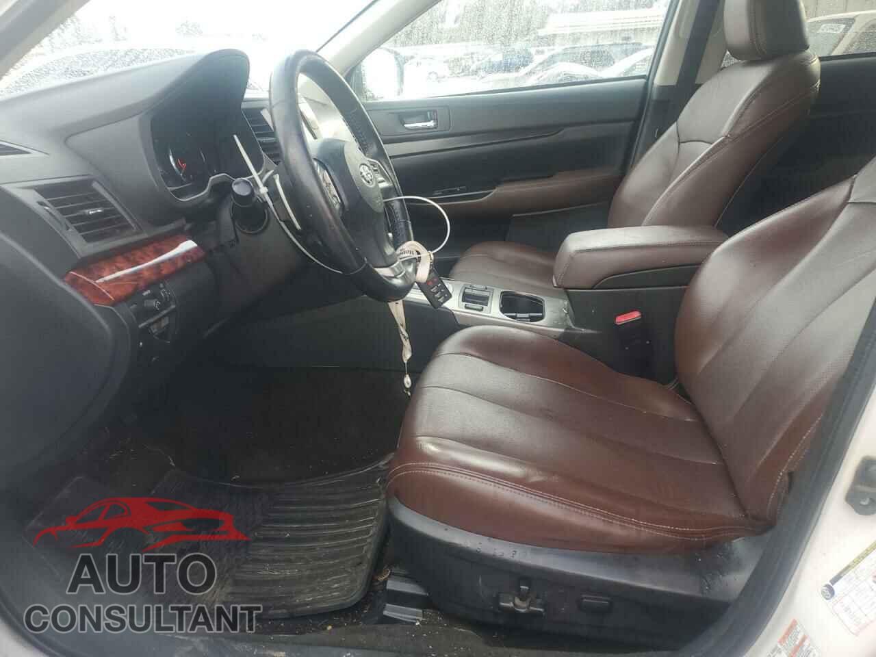 SUBARU OUTBACK 2014 - 4S4BRDPC1E2298927
