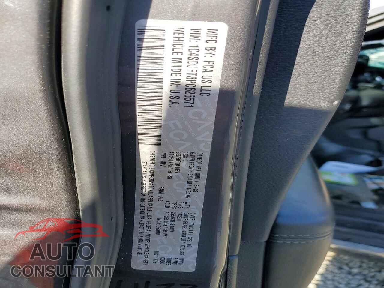DODGE DURANGO 2023 - 1C4SDJFT8PC626571