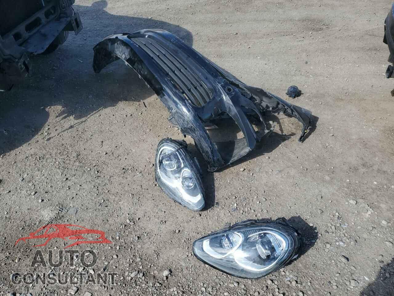 PORSCHE CAYENNE 2016 - WP1AA2A2XGKA37941