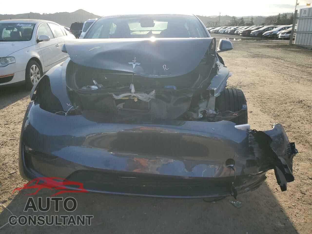 TESLA MODEL 3 2023 - 5YJ3E1EC0PF483847
