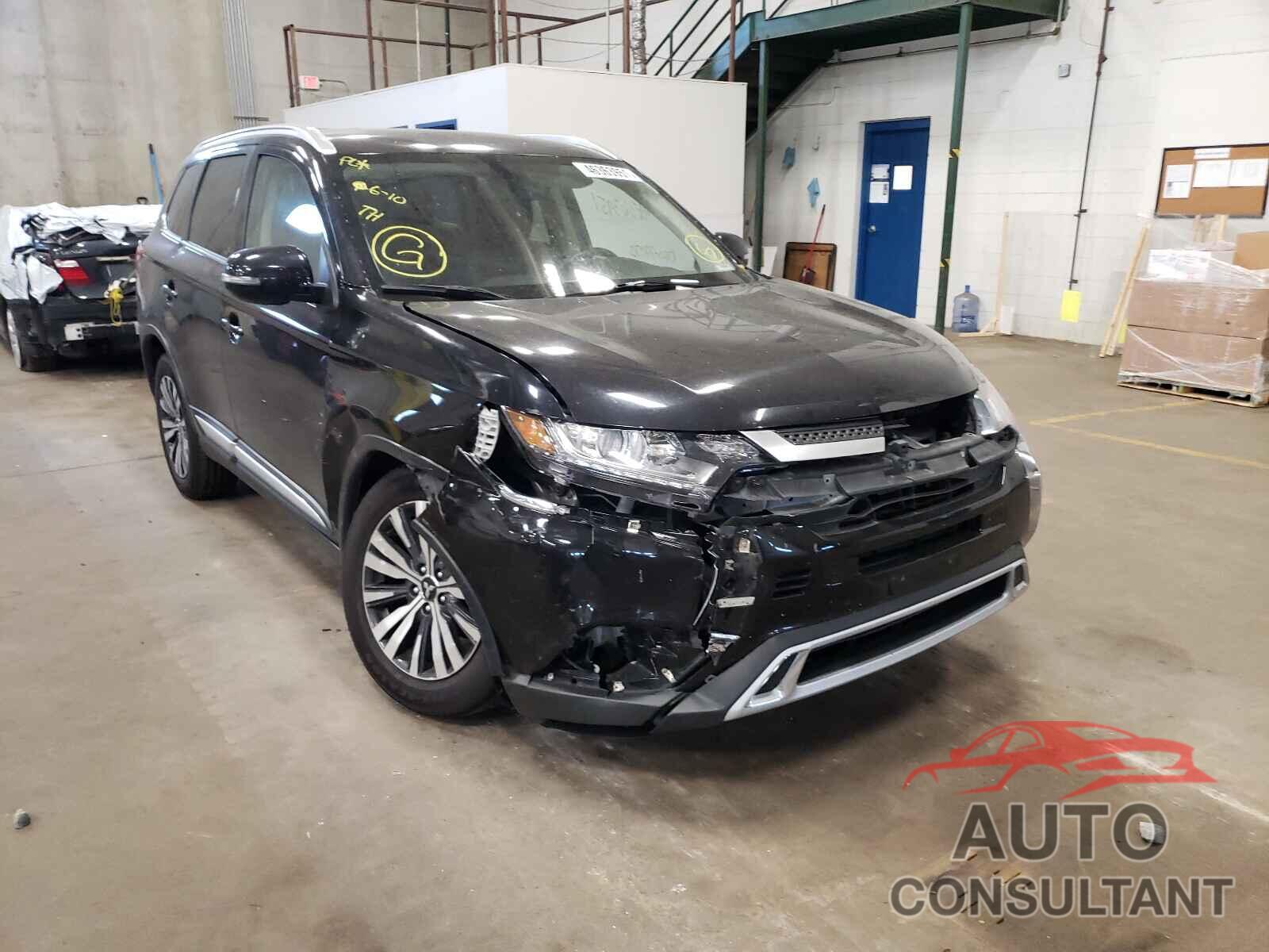 MITSUBISHI OUTLANDER 2019 - JA4AZ3A36KZ028348