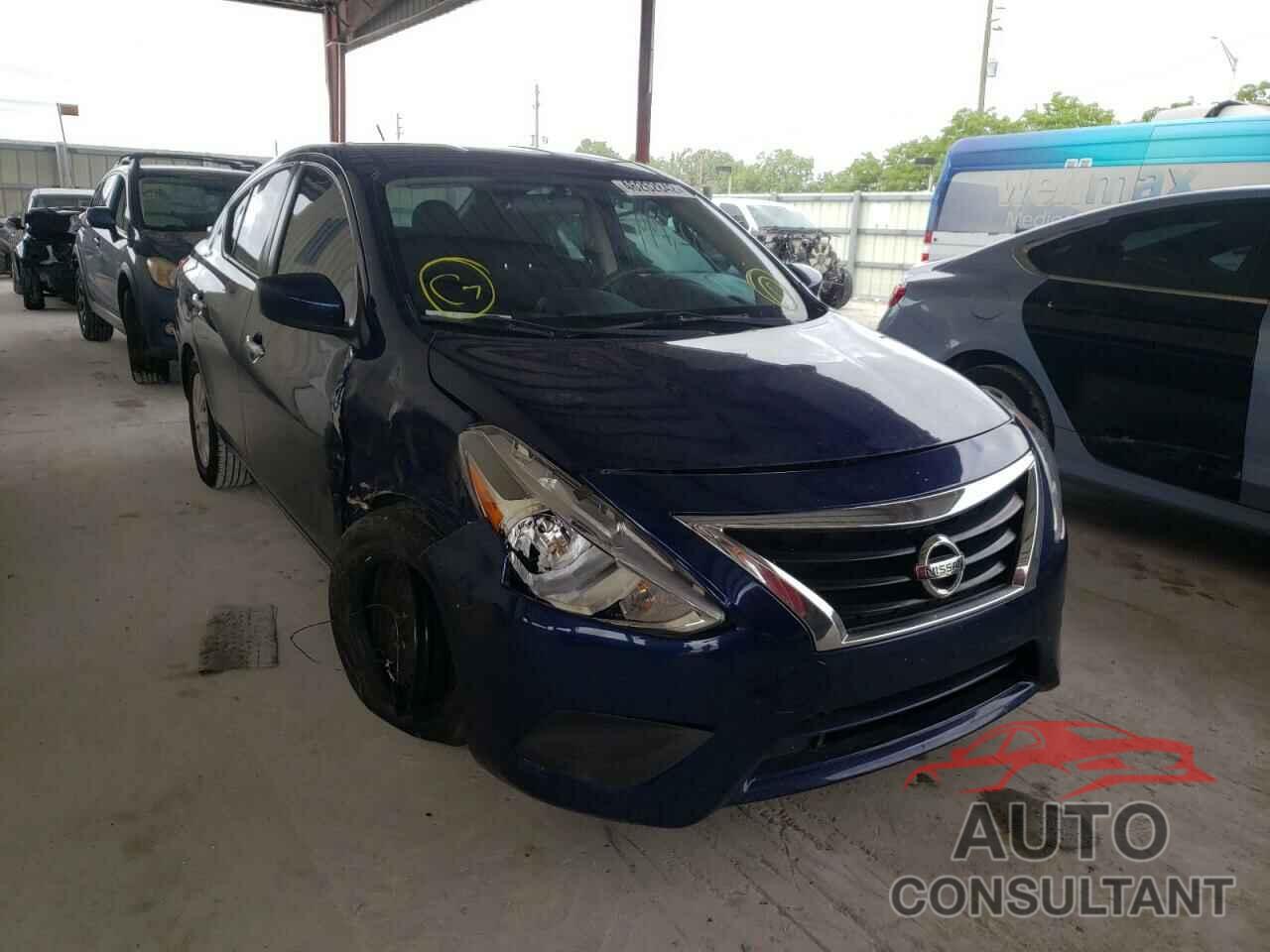 NISSAN VERSA 2018 - 3N1CN7AP0JL807435