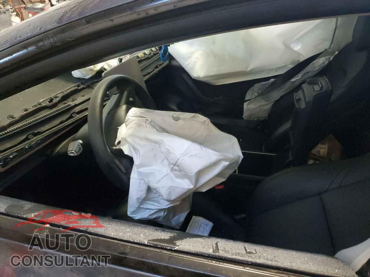TESLA MODEL 3 2023 - LRW3E1FA2PC899535