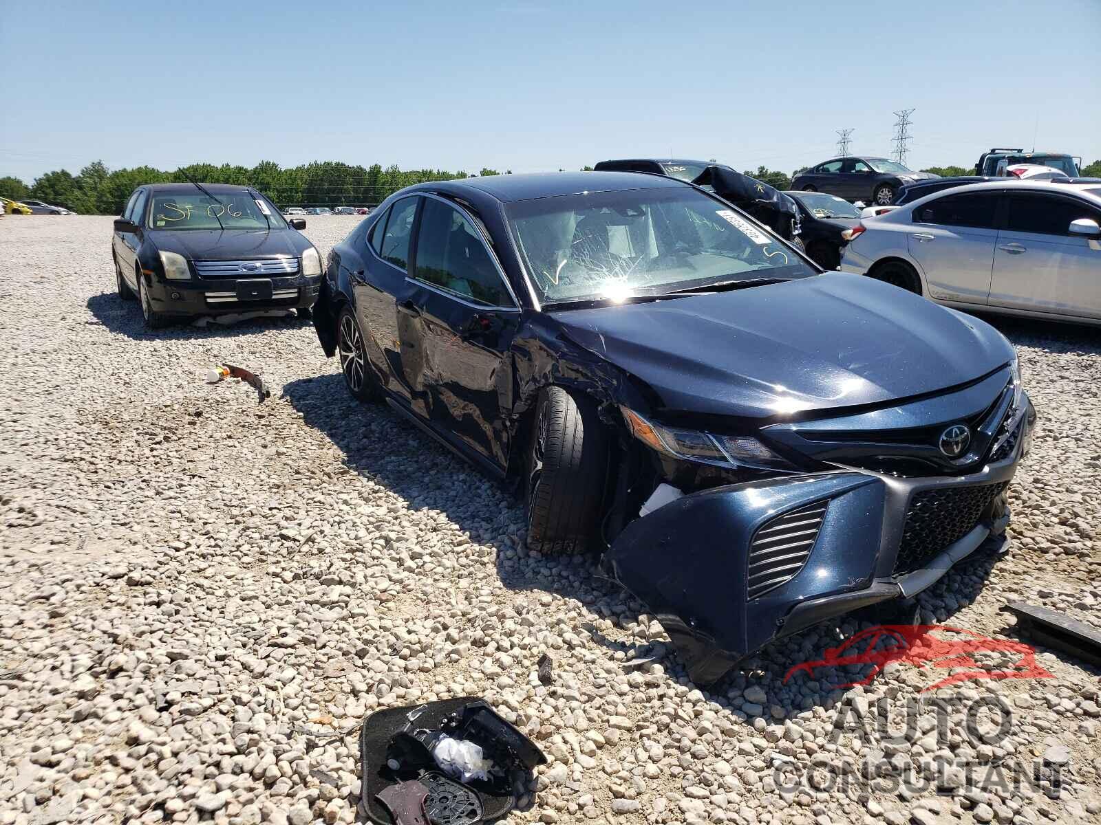 TOYOTA CAMRY 2019 - 4T1B11HK8KU736614