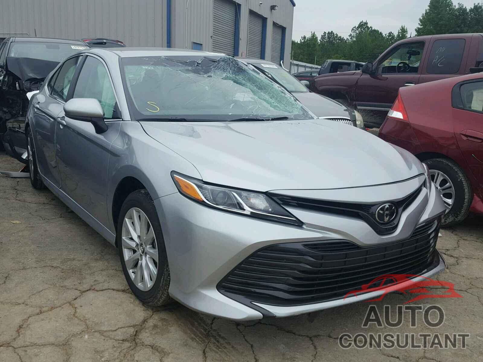 TOYOTA CAMRY 2018 - 4T1B11HK6JU113877