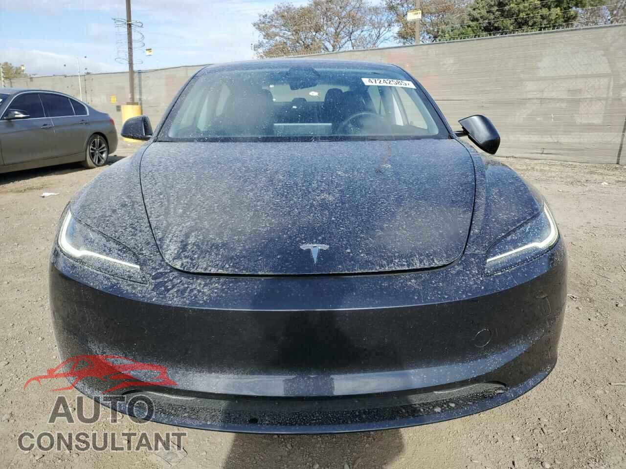 TESLA MODEL 3 2024 - 5YJ3E1EA5RF746514