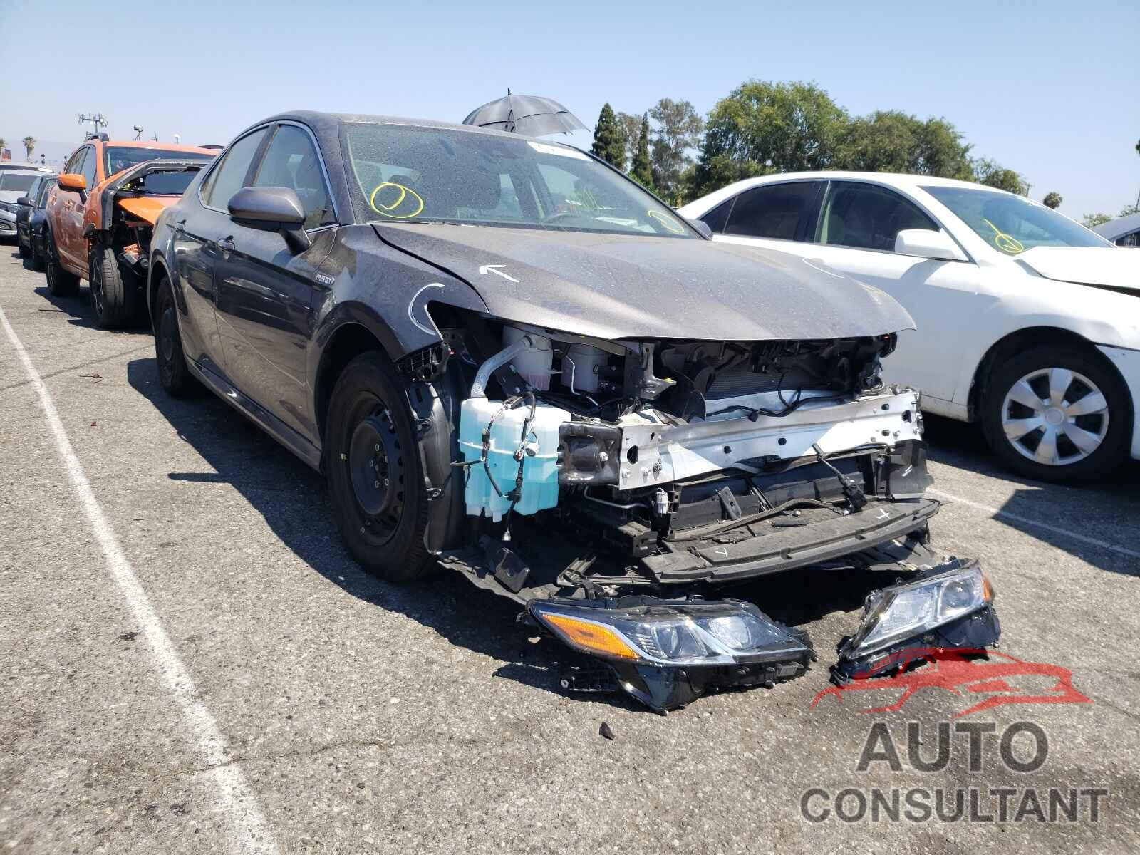 TOYOTA CAMRY 2021 - 4T1C31AK3MU550197