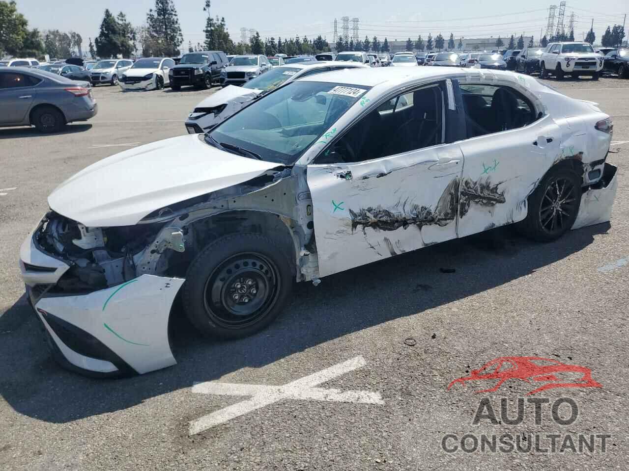 TOYOTA CAMRY 2022 - 4T1G11AKXNU661483