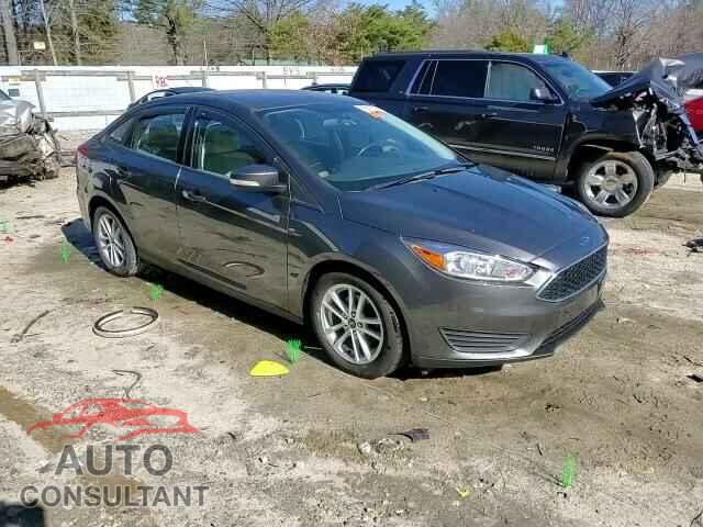 FORD FOCUS 2017 - 1FADP3F23HL227464