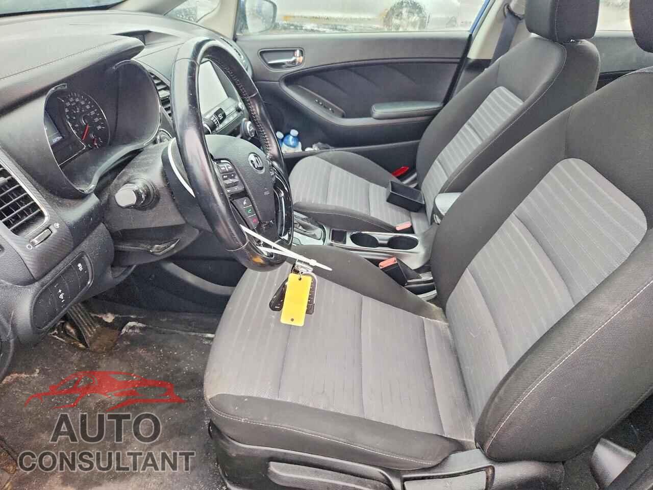 KIA FORTE 2017 - 3KPFL4A85HE006232