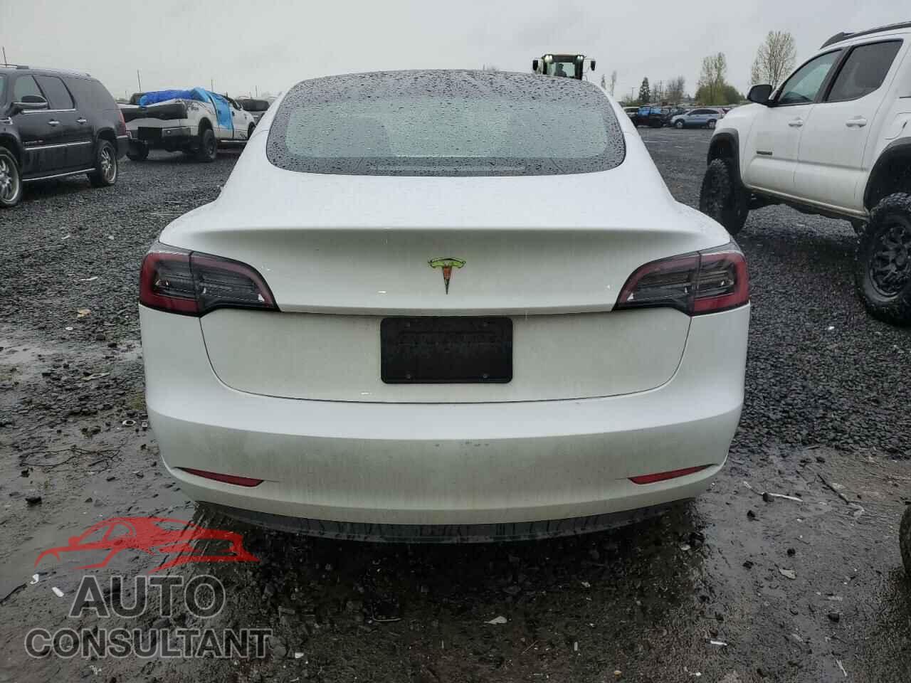 TESLA MODEL 3 2023 - 5YJ3E1EA5PF568701