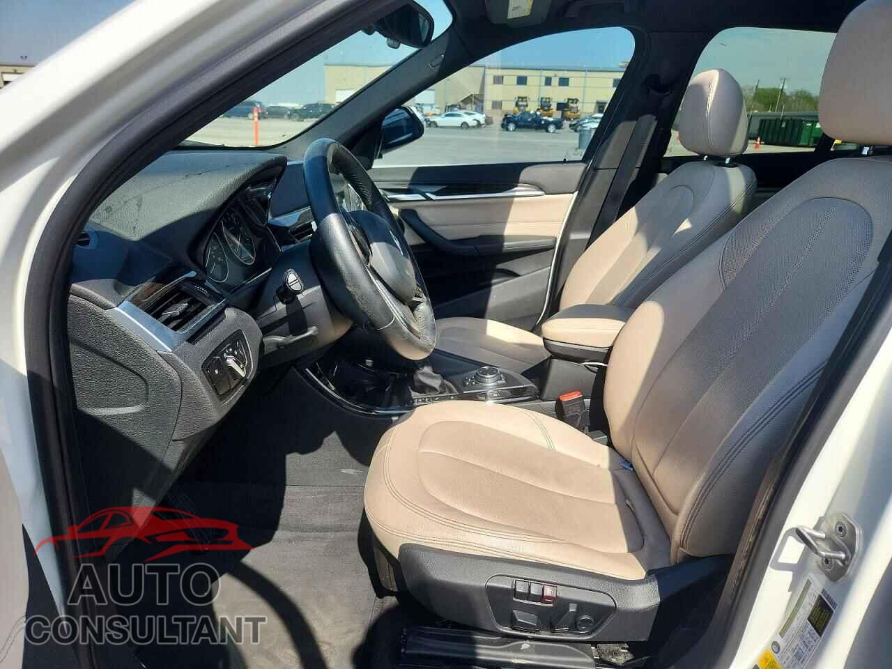 BMW X1 2016 - WBXHT3C33GP880861