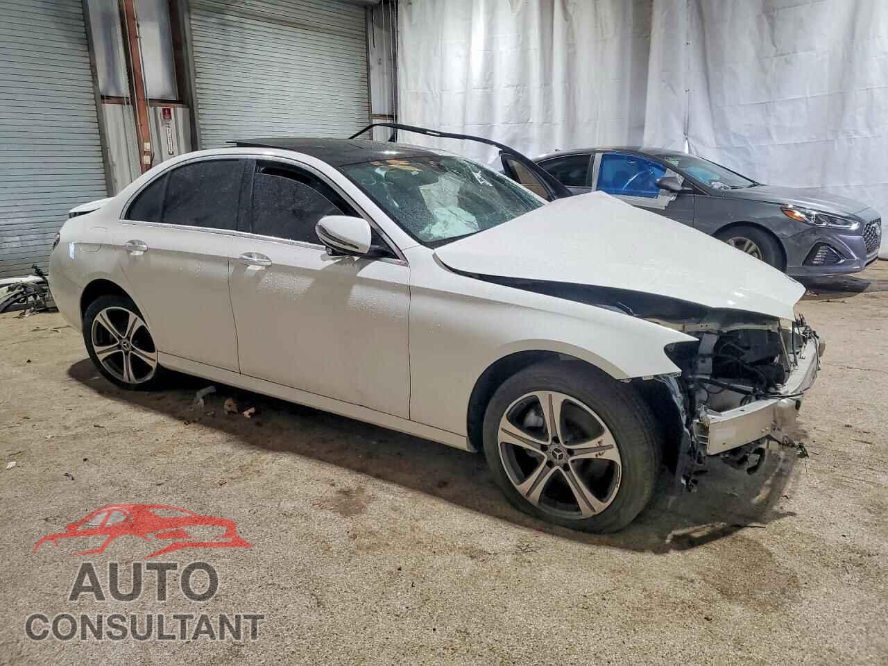 MERCEDES-BENZ E-CLASS 2018 - WDDZF4KB2JA371643