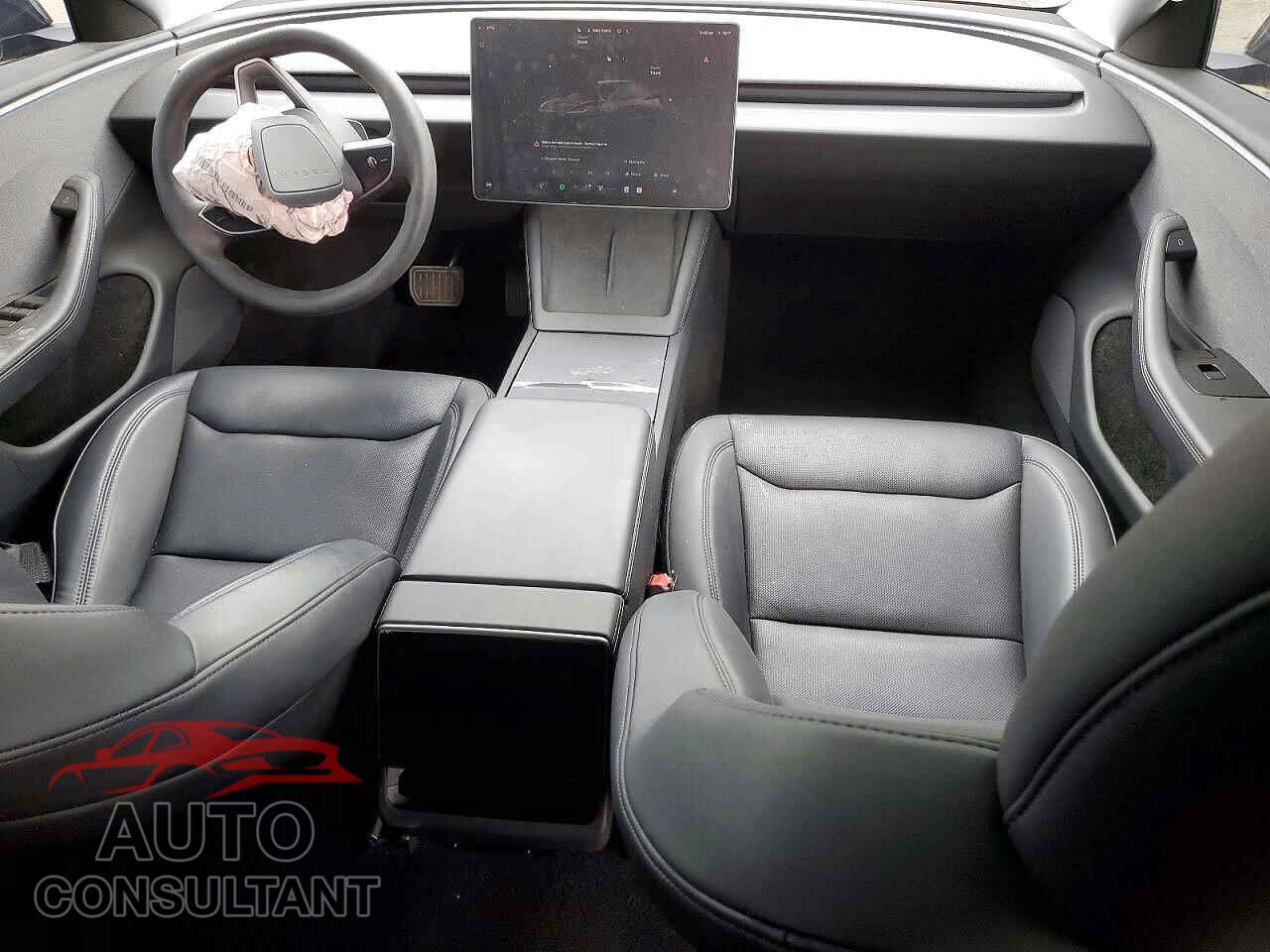 TESLA MODEL 3 2024 - 5YJ3E1EA0RF744718