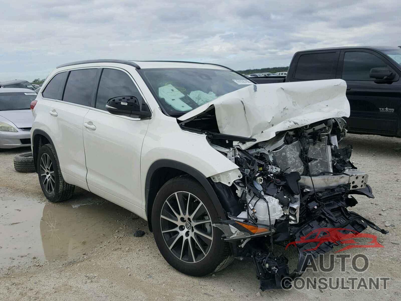 TOYOTA HIGHLANDER 2018 - 5TDKZRFH8JS532840