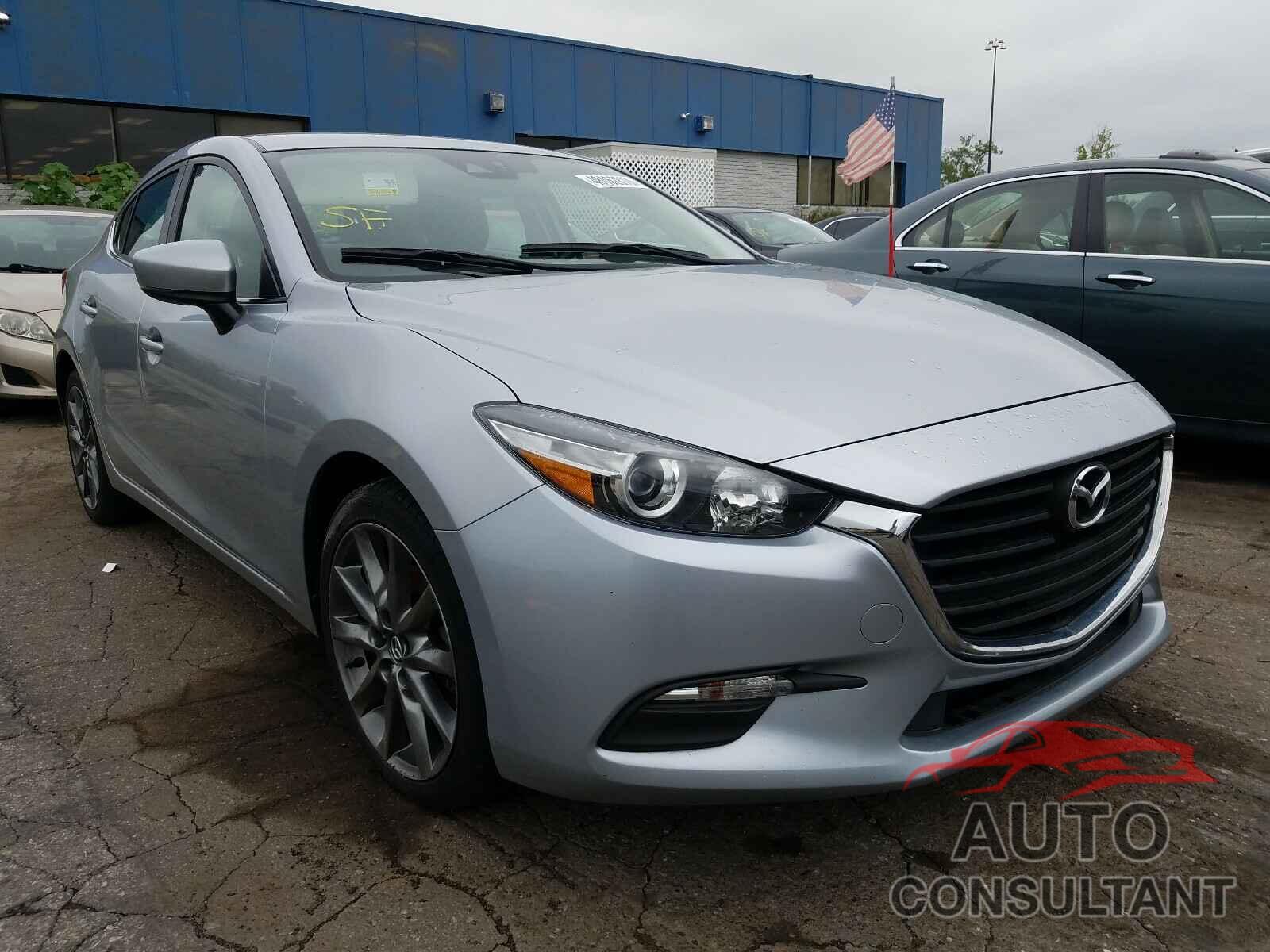 MAZDA 3 2018 - 3MZBN1V35JM179179