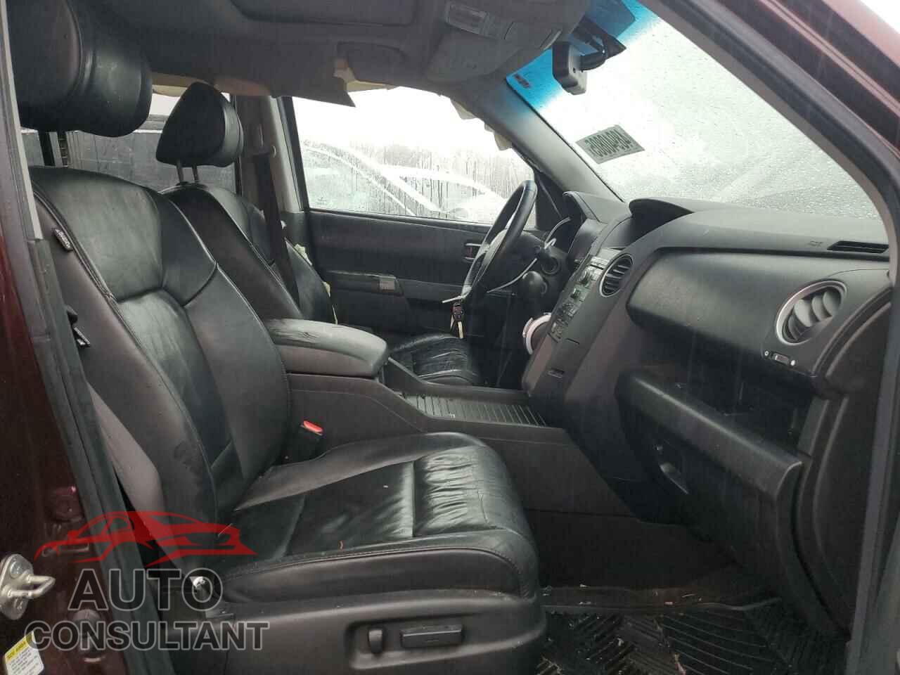 HONDA PILOT 2011 - 5FNYF4H5XBB001458