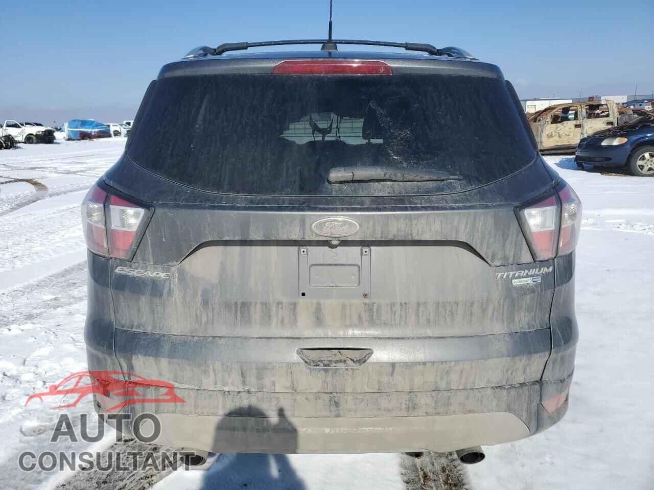 FORD ESCAPE 2017 - 1FMCU9J92HUC91345