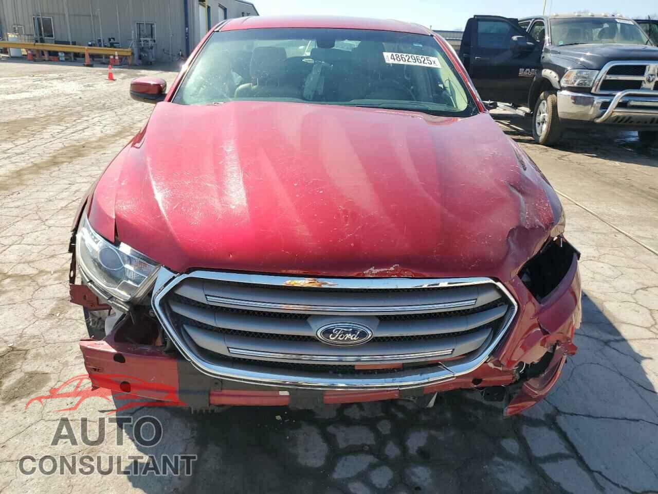 FORD TAURUS 2017 - 1FAHP2E82HG120576