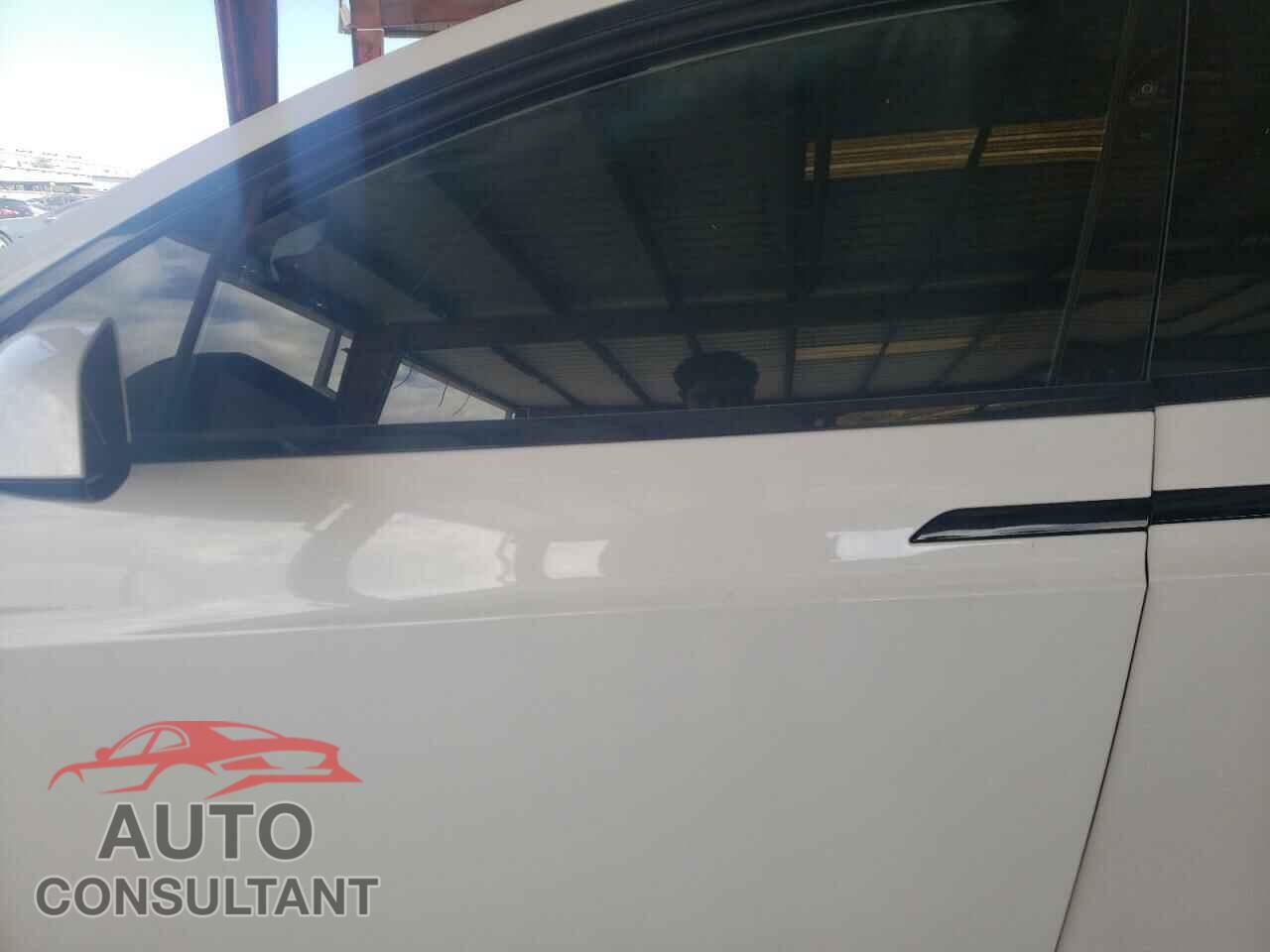 TESLA MODEL X 2023 - 7SAXCBE69PF373339