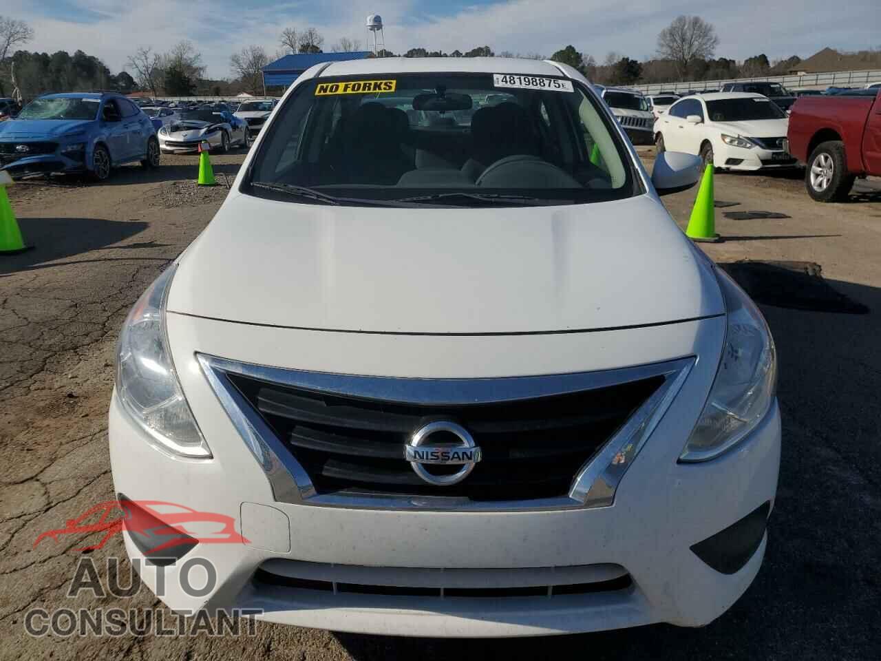 NISSAN VERSA 2017 - 3N1CN7AP3HL884343