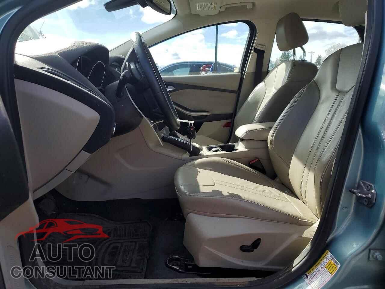 FORD FOCUS 2012 - 1FAHP3M23CL172625