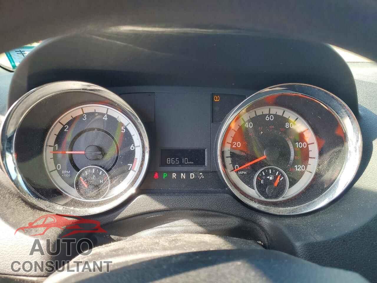 DODGE CARAVAN 2011 - 2D4RN3DG0BR696761