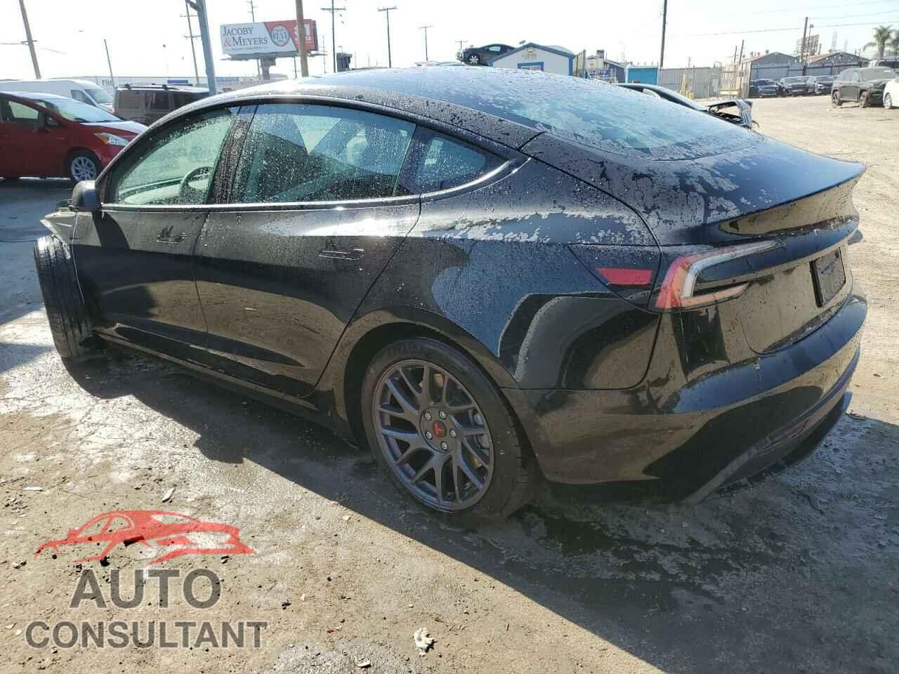 TESLA MODEL 3 2025 - 5YJ3E1EA0SF902836