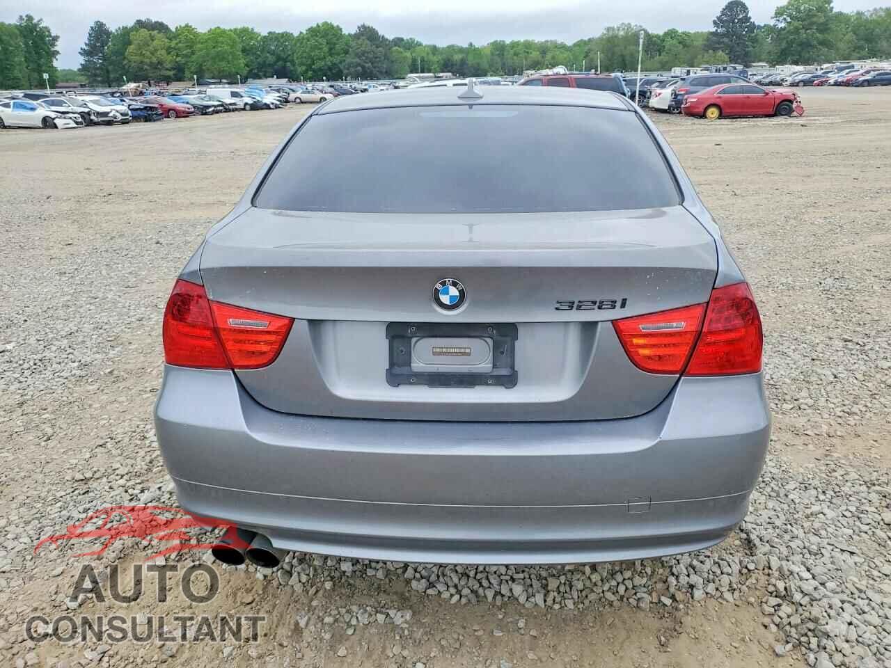 BMW 3 SERIES 2011 - WBAPH7C52BE675813