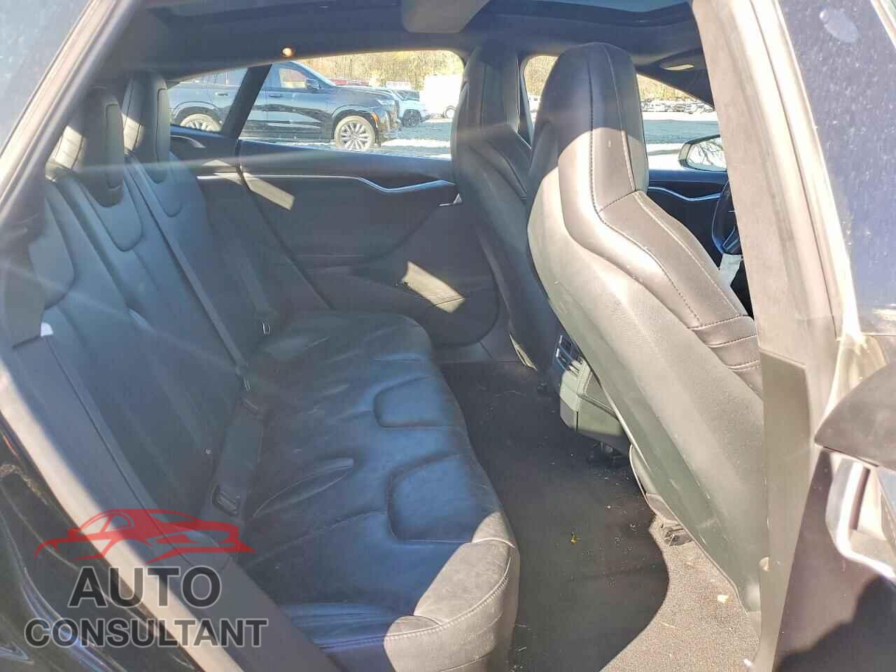 TESLA MODEL S 2016 - 5YJSA1E21GF153956