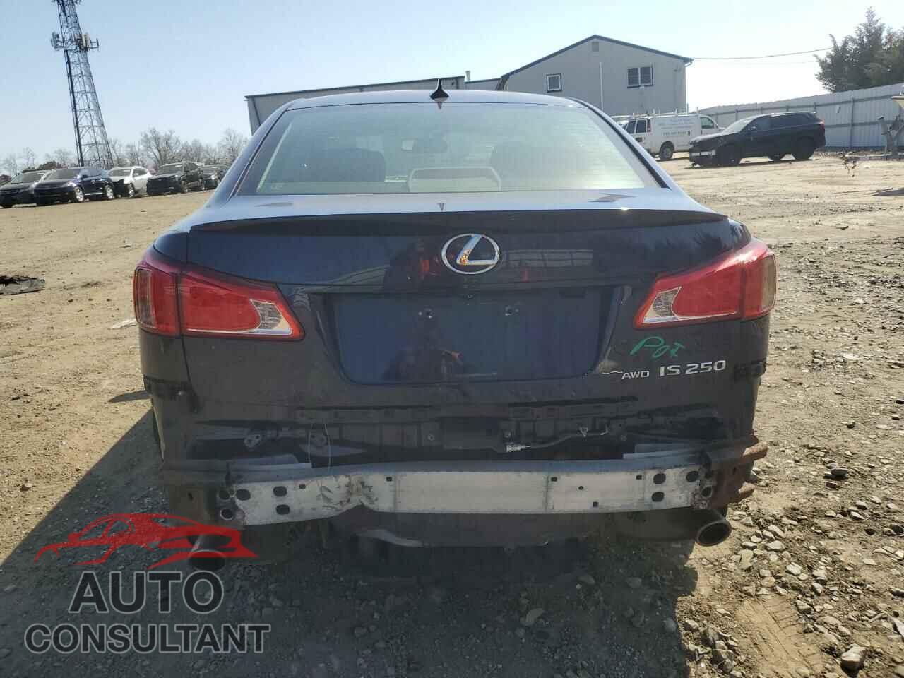 LEXUS IS 2012 - JTHCF5C28C5057607
