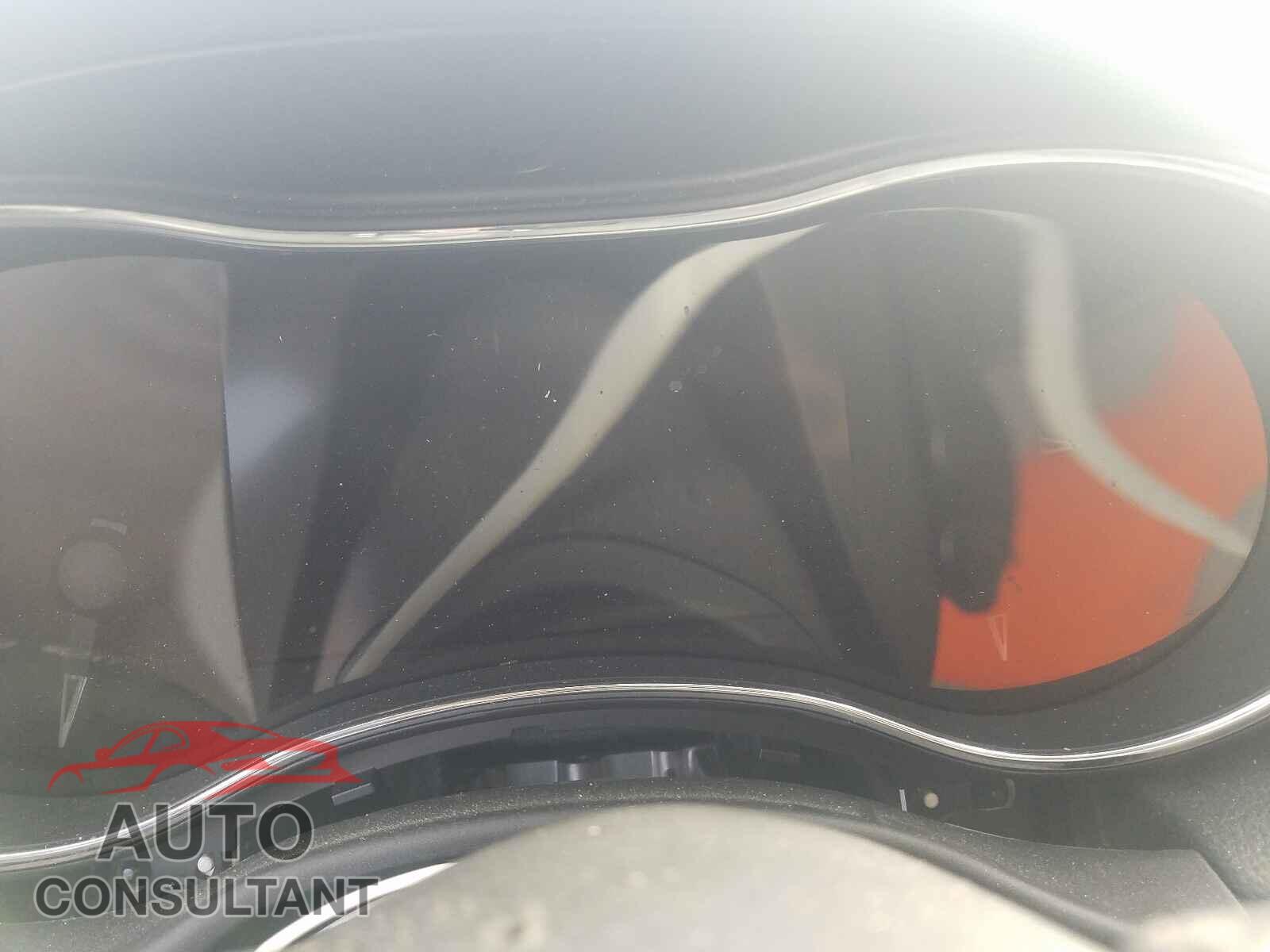 DODGE DURANGO 2018 - 1C4RDHAG8JC384762
