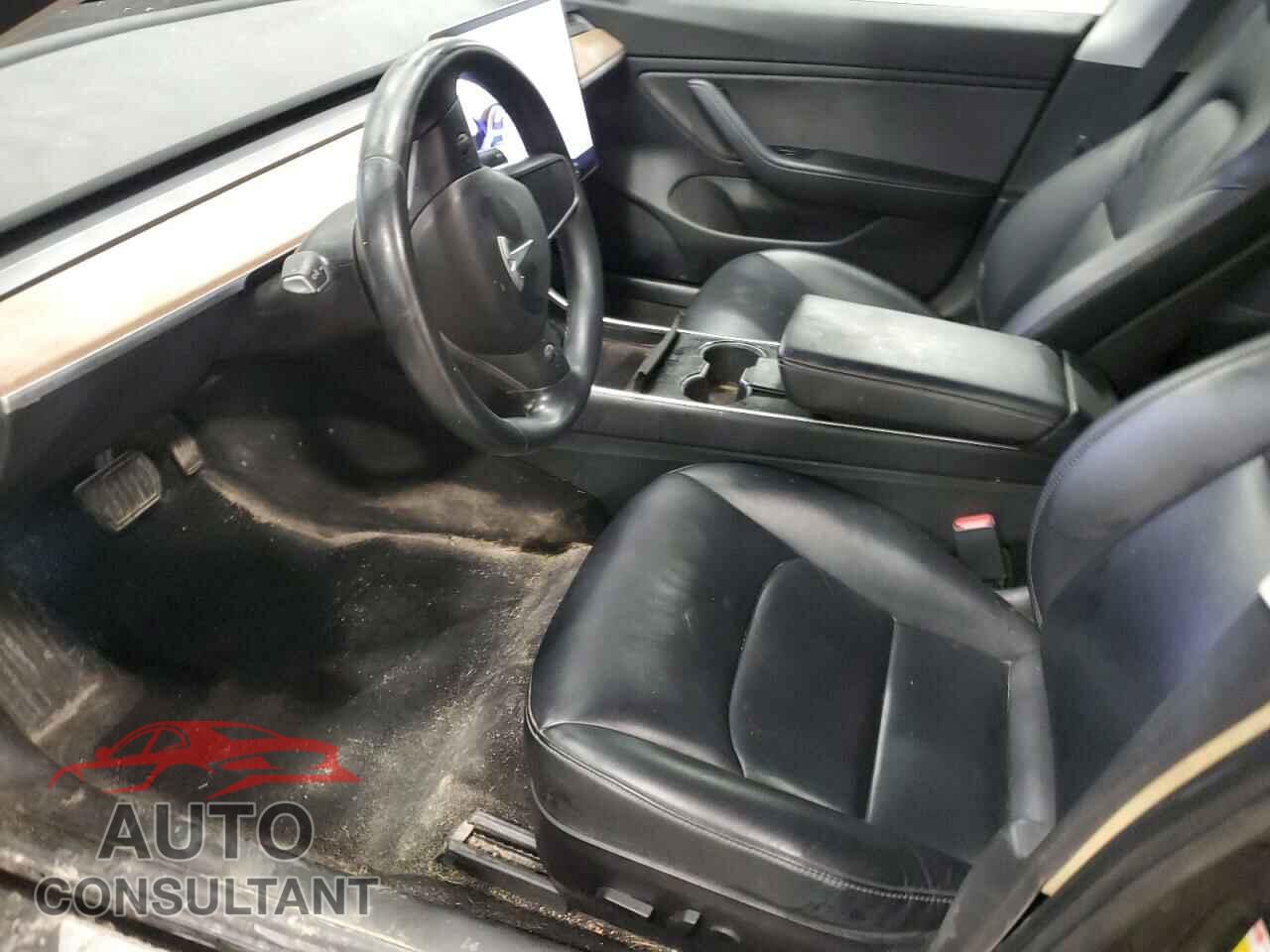 TESLA MODEL 3 2019 - 5YJ3E1EB7KF197008