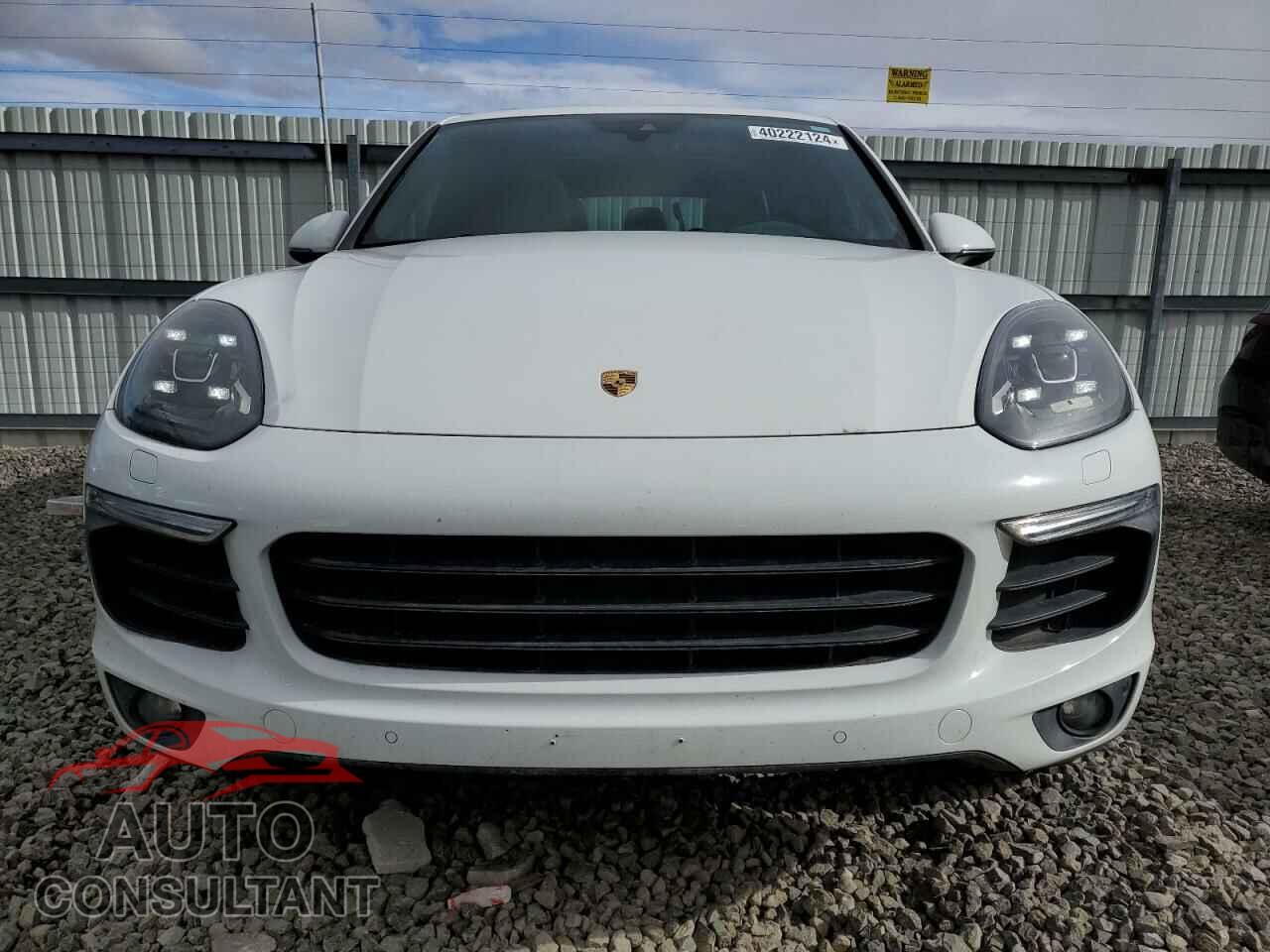 PORSCHE CAYENNE 2017 - WP1AE2A23HLA75284